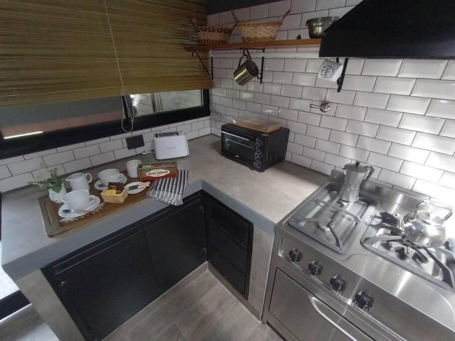 Escala Ezeiza Loft Con Desayuno Apartman Luis Guillon Kültér fotó